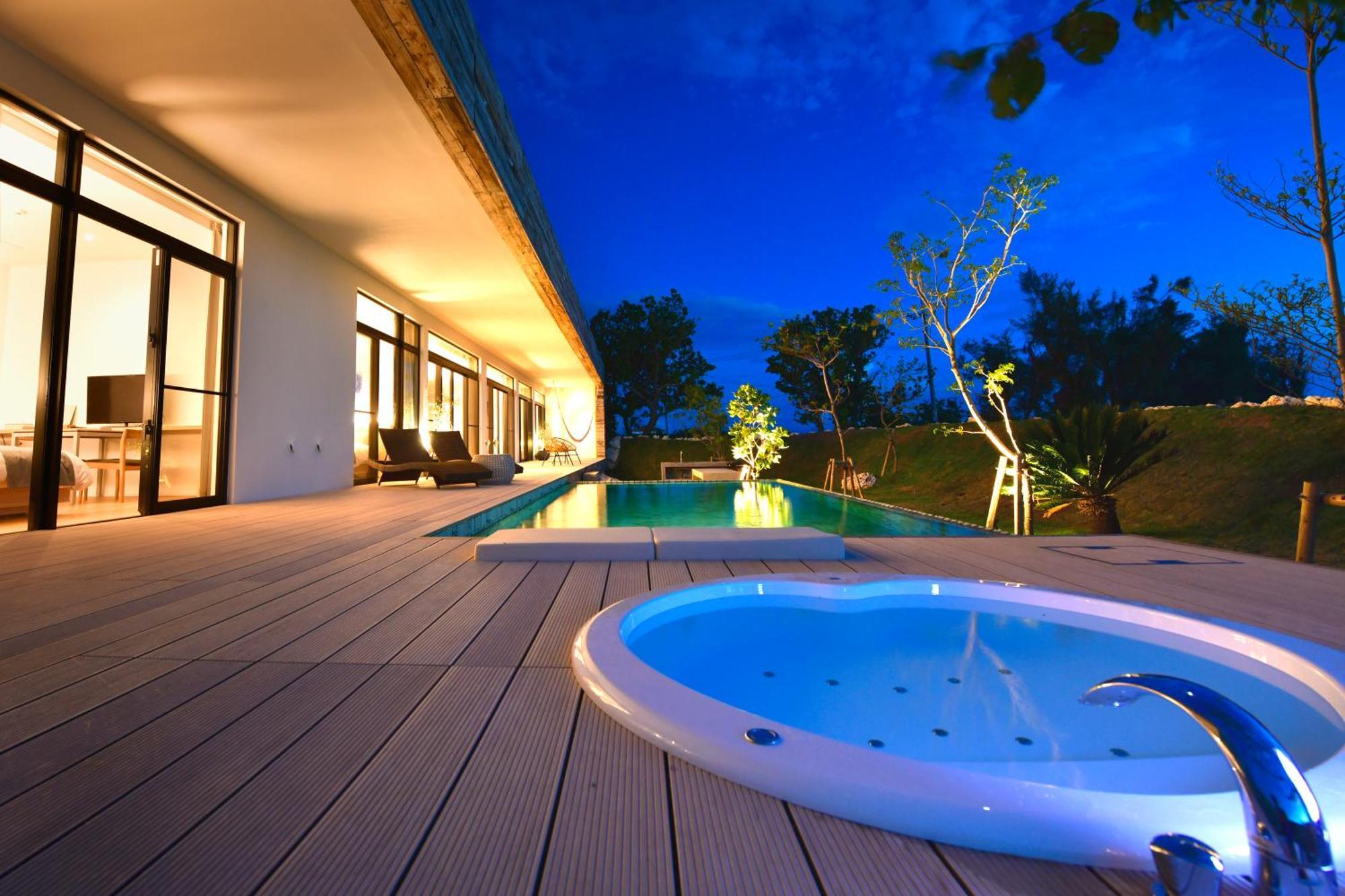 Feliz Villa Suite Irabujima Sawada Miyakojima  Экстерьер фото